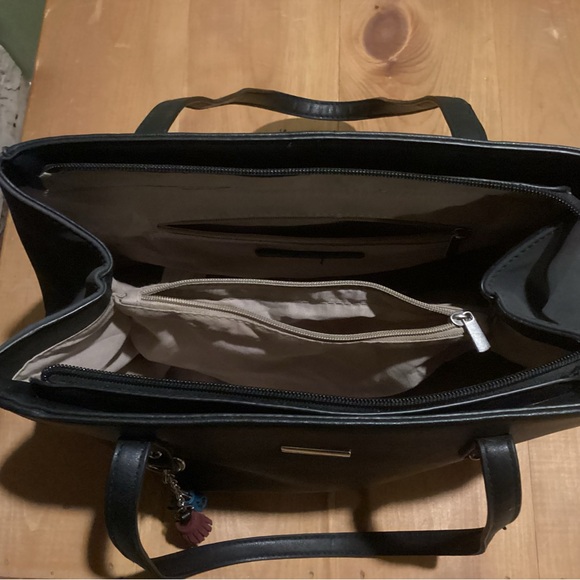 Mia and Luca handbag - Picture 3 of 9